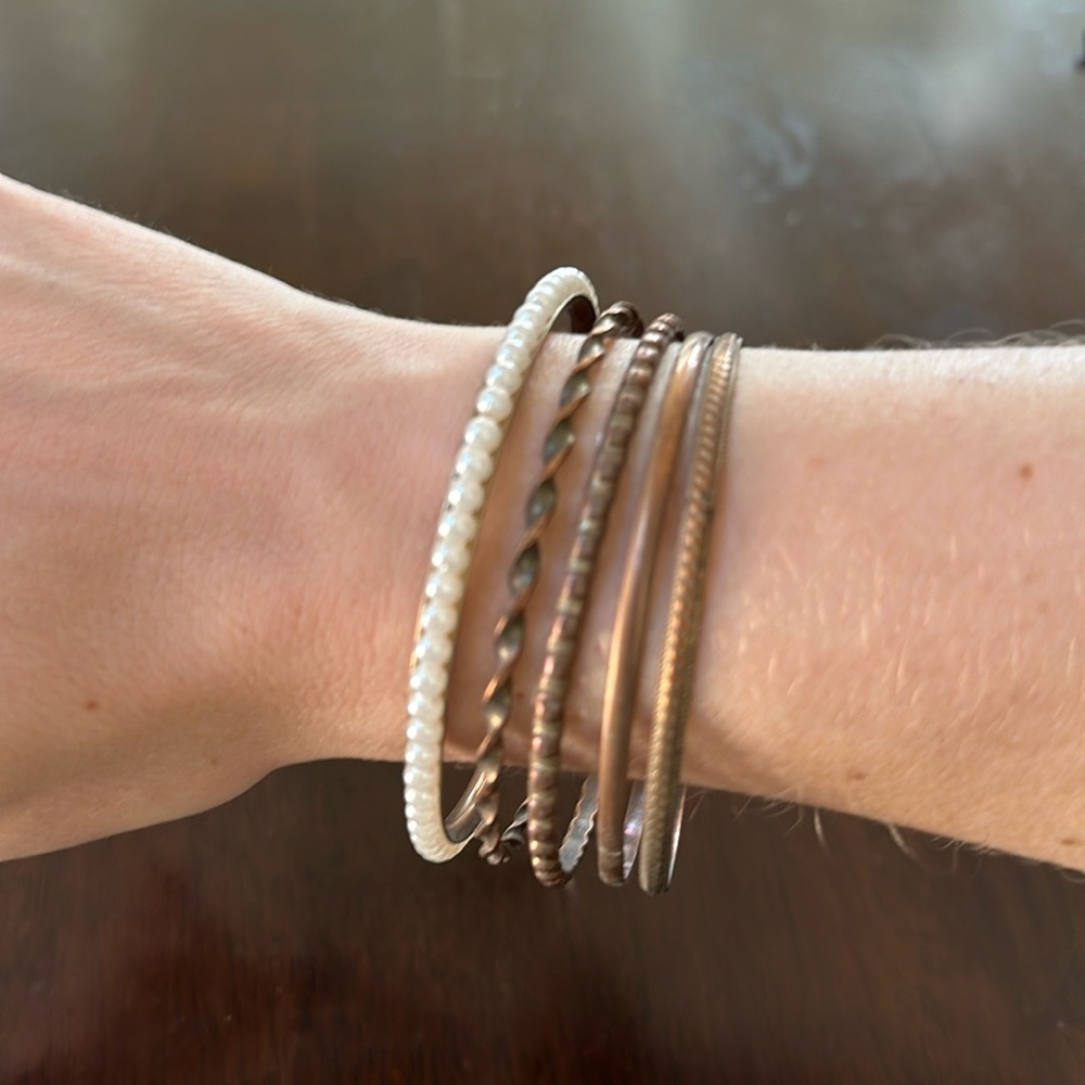 Set of bangles